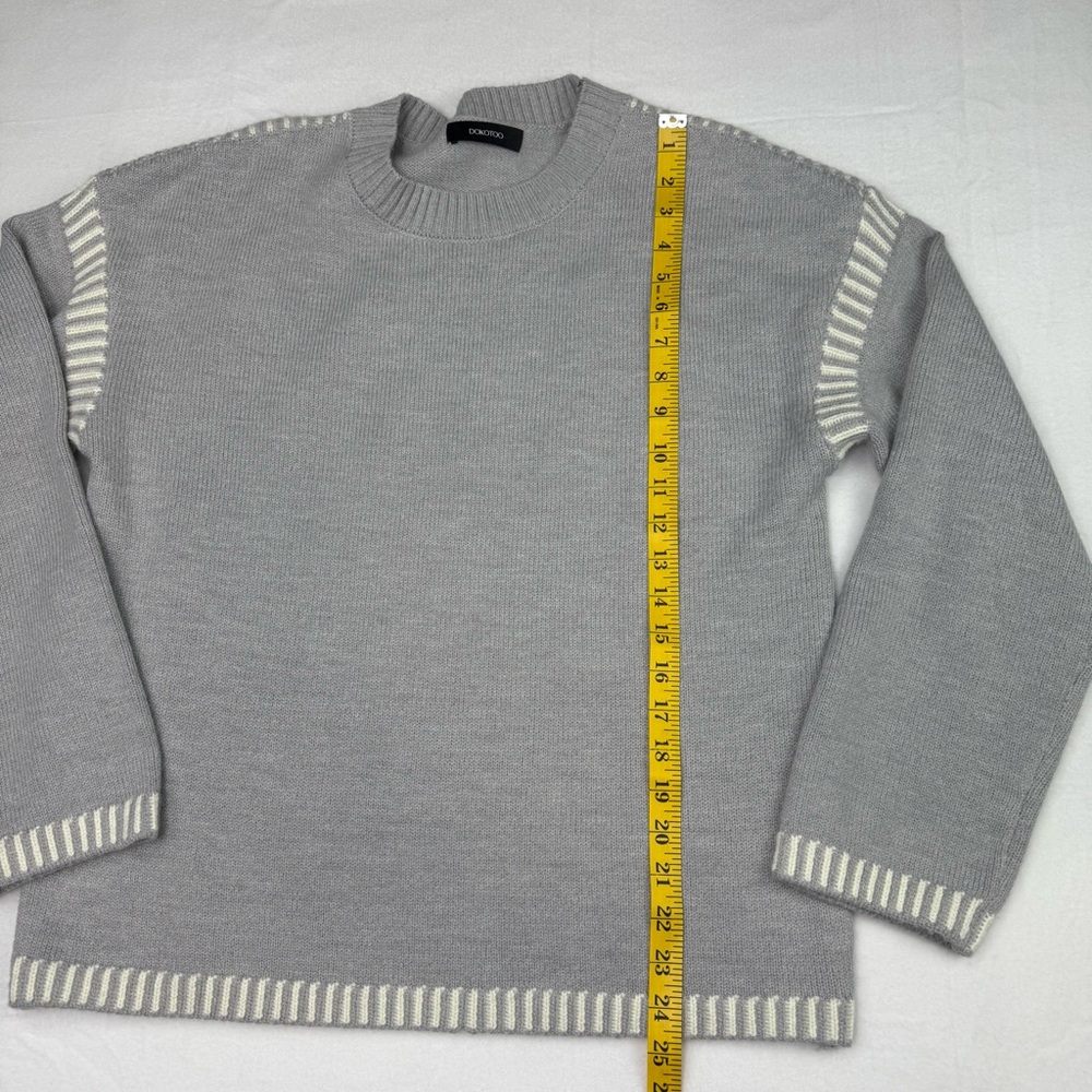 Dokotoo Gray Crewneck oversized Sweater with White Stripe Trim Women’s Medium - Picture 6 of 10